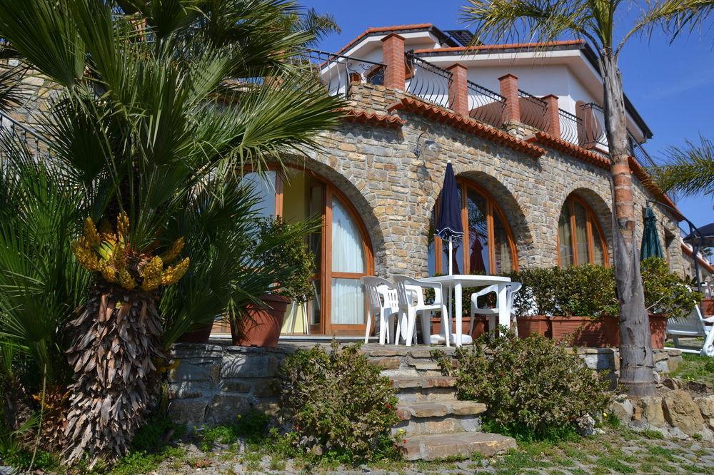 סנרמו Le Terrazze Appartamenti Vacanze מראה חיצוני תמונה