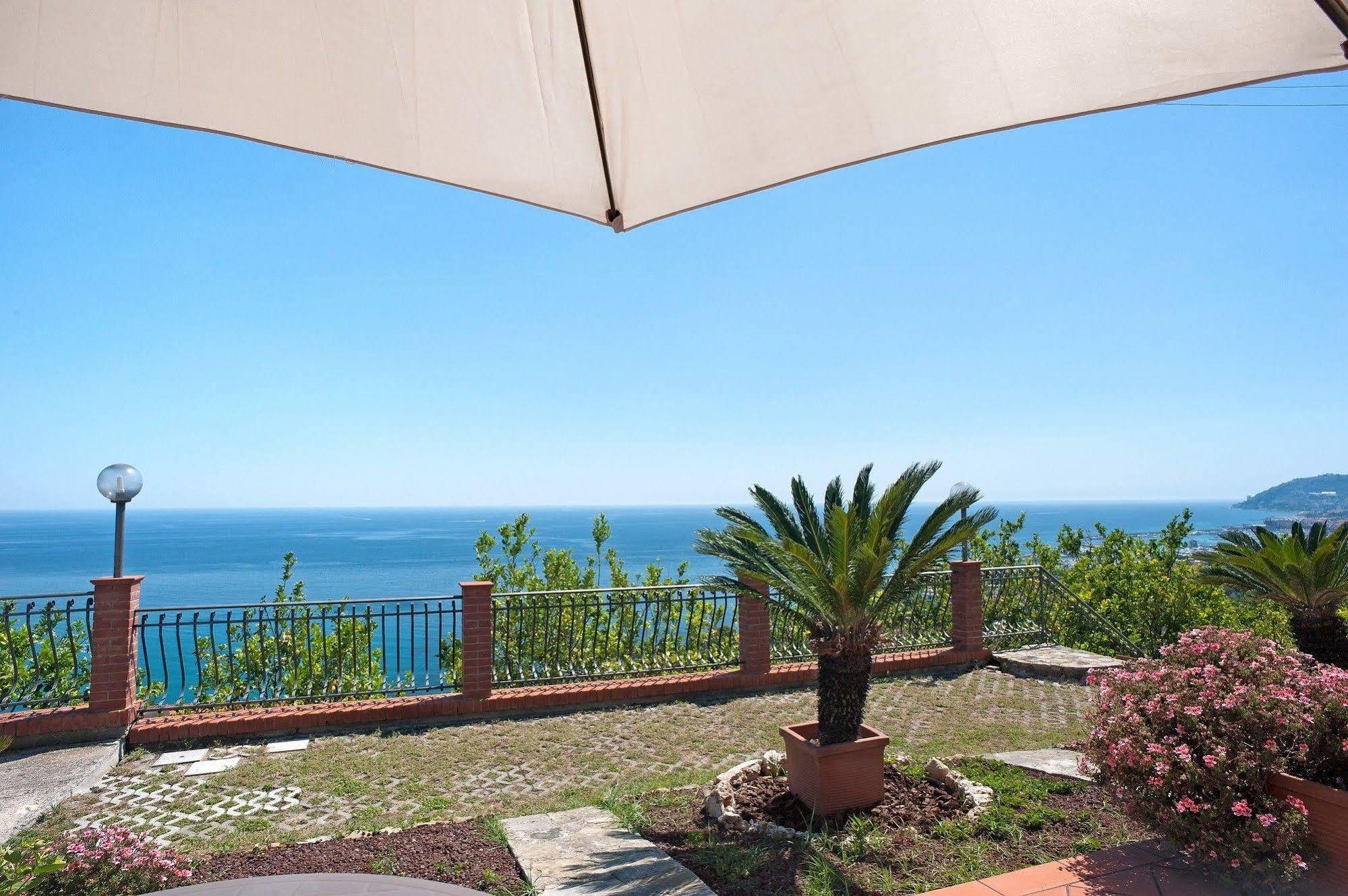 סנרמו Le Terrazze Appartamenti Vacanze מראה חיצוני תמונה